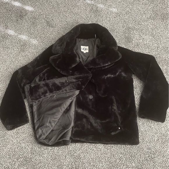 UGG Rosemary Fur Coat - Size Medium NWOT! - Picture 6 of 11
